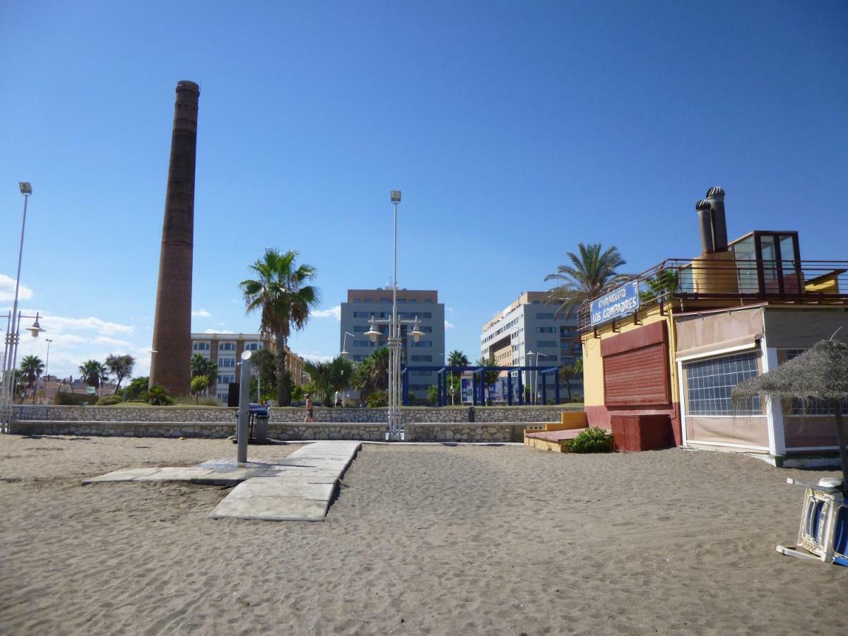 On The Beach! Frente Al Paseo Maritimo, Parking Y Piscina Málaga Exteriör bild