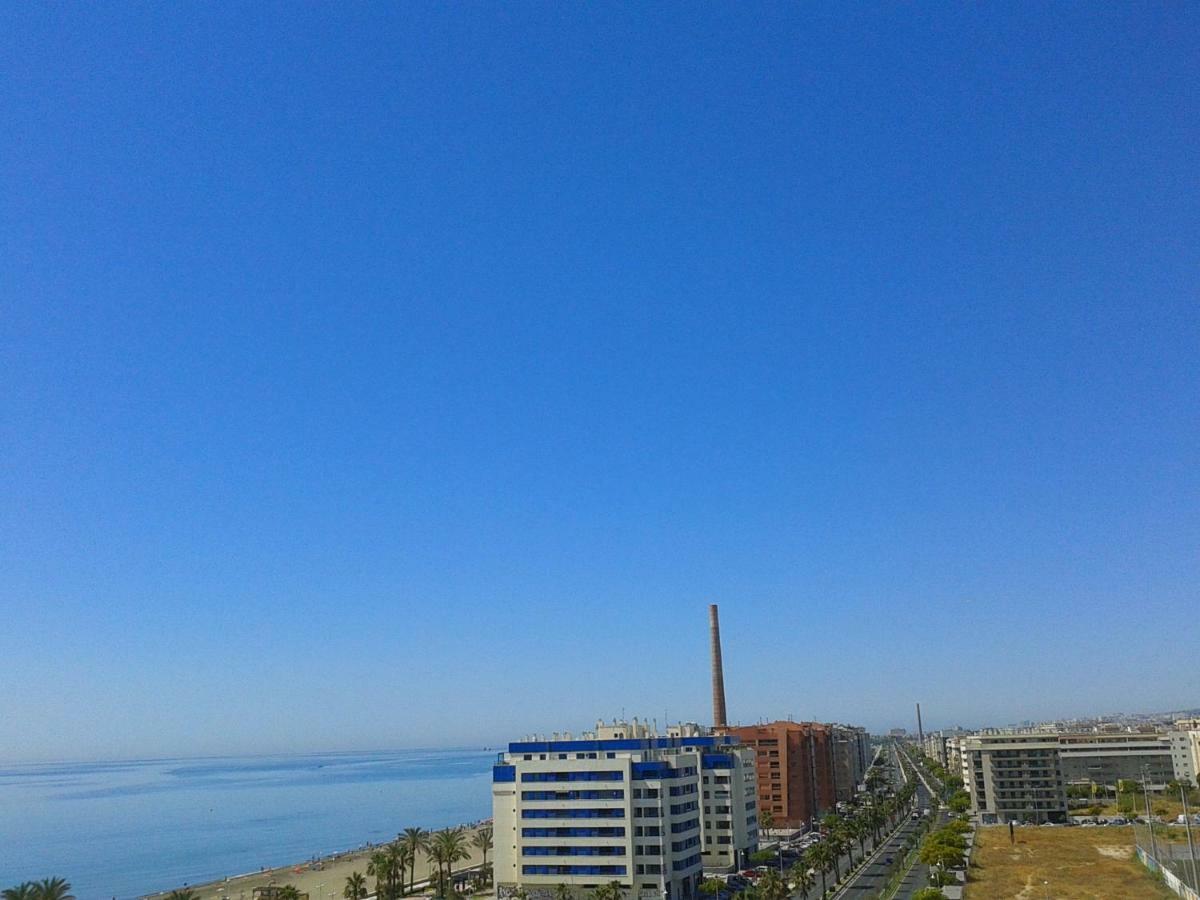 On The Beach! Frente Al Paseo Maritimo, Parking Y Piscina Málaga Exteriör bild